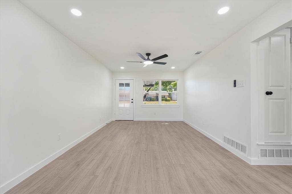 3635 Emerald Drive, Mesquite, TX 75150 3635 Emerald Drive, Mesquite, TX 75150
