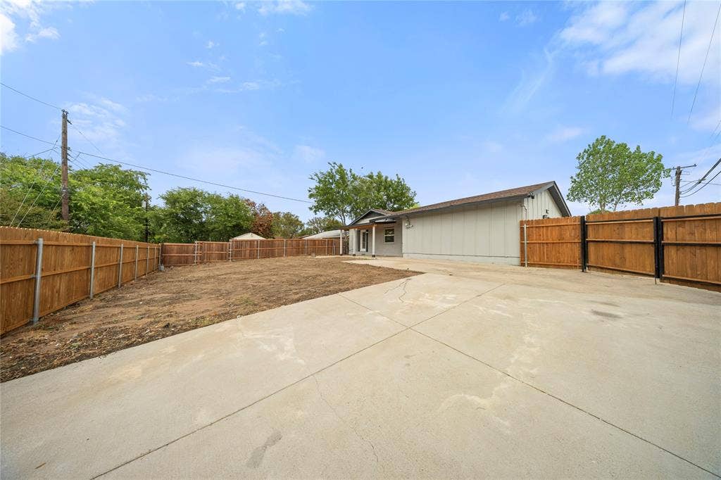 303 Saffron Circle, Mesquite, TX 75149 303 Saffron Circle, Mesquite, TX 75149
