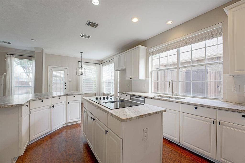 4101 Christopher Way, Plano, TX 75024 4101 Christopher Way, Plano, TX 75024