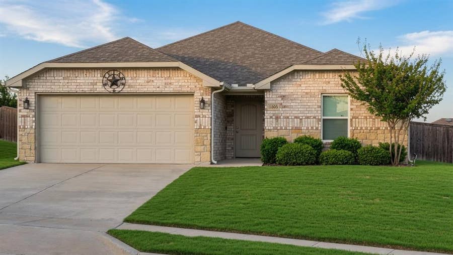 Property photo for 1305 Silverton Drive, Sherman, TX