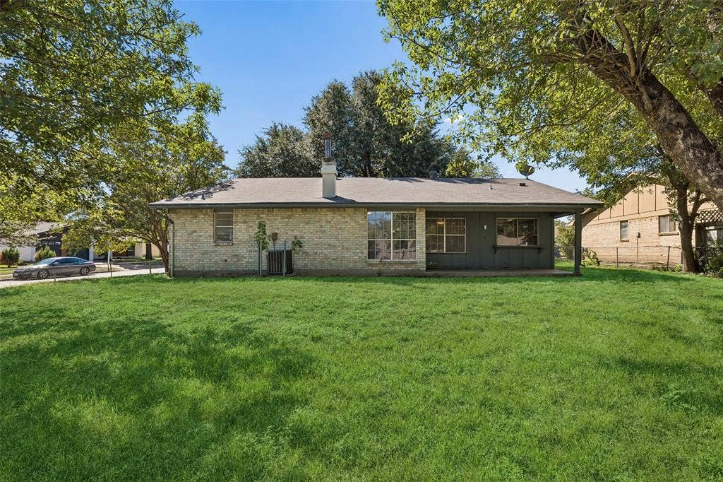 517 Sussex Drive, Arlington, TX 76014 517 Sussex Drive, Arlington, TX 76014