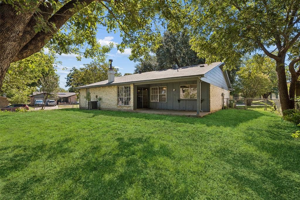 517 Sussex Drive, Arlington, TX 76014 517 Sussex Drive, Arlington, TX 76014