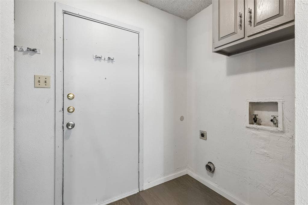 517 Sussex Drive, Arlington, TX 76014 517 Sussex Drive, Arlington, TX 76014