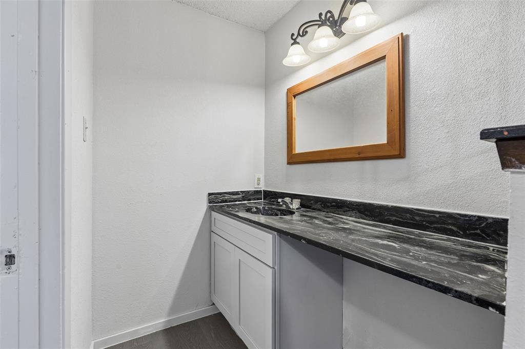 517 Sussex Drive, Arlington, TX 76014 517 Sussex Drive, Arlington, TX 76014