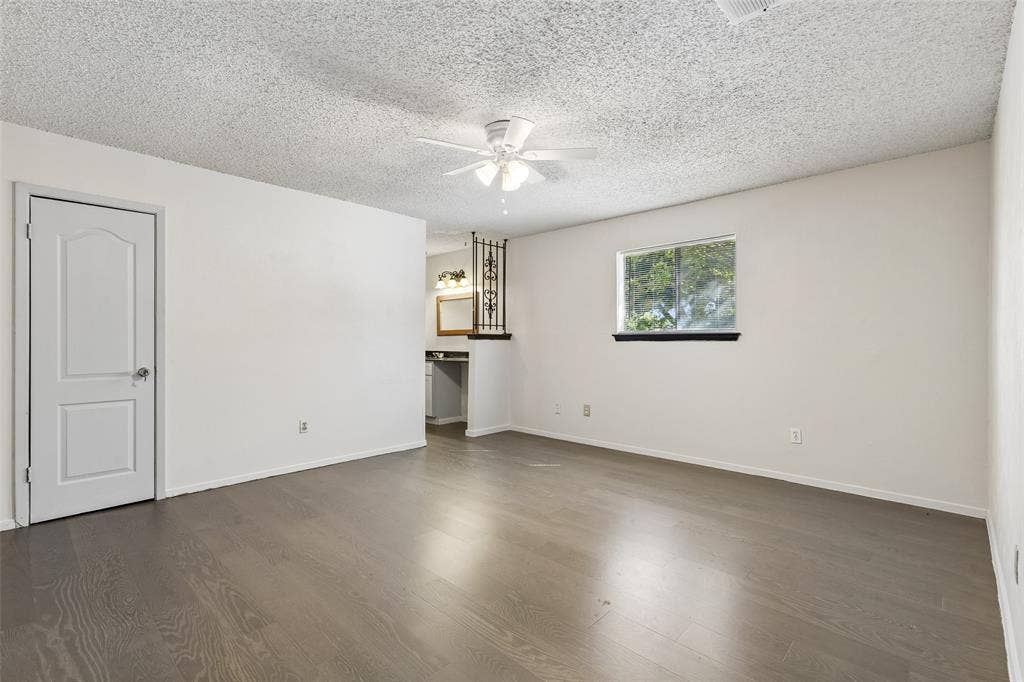 517 Sussex Drive, Arlington, TX 76014 517 Sussex Drive, Arlington, TX 76014