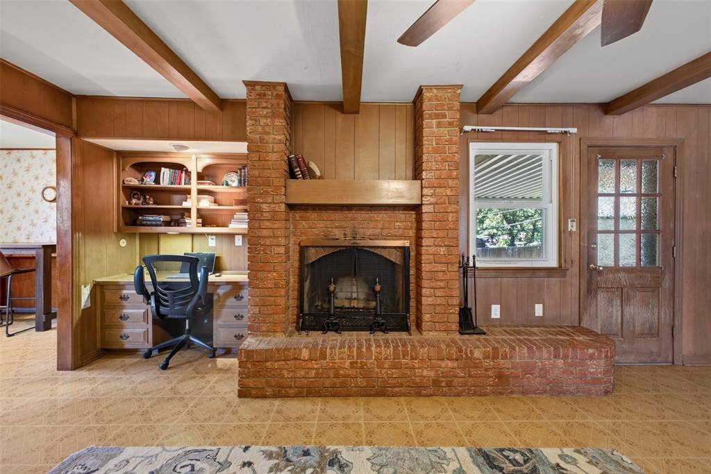 6109 Price Drive, North Richland Hills, TX 76180 6109 Price Drive, North Richland Hills, TX 76180