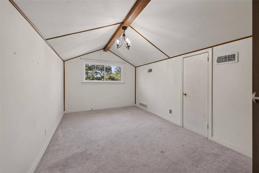 6109 Price Drive, North Richland Hills, TX 76180 6109 Price Drive, North Richland Hills, TX 76180