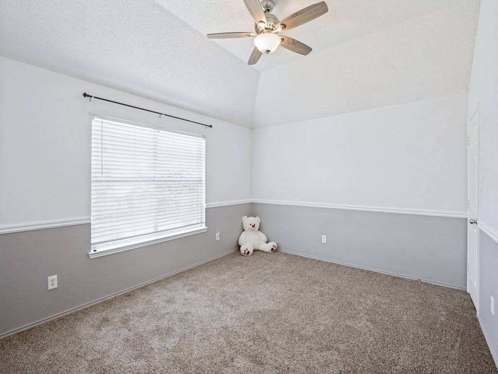 9610 Thorncliff Drive, Frisco, TX 75035 9610 Thorncliff Drive, Frisco, TX 75035