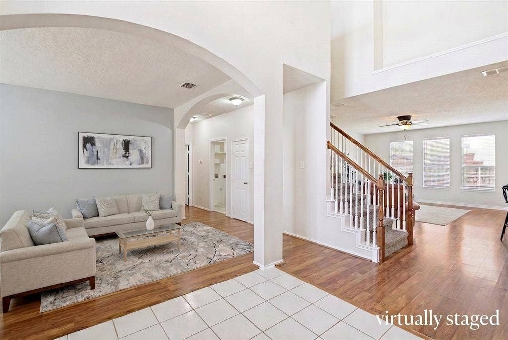 9610 Thorncliff Drive, Frisco, TX 75035 9610 Thorncliff Drive, Frisco, TX 75035
