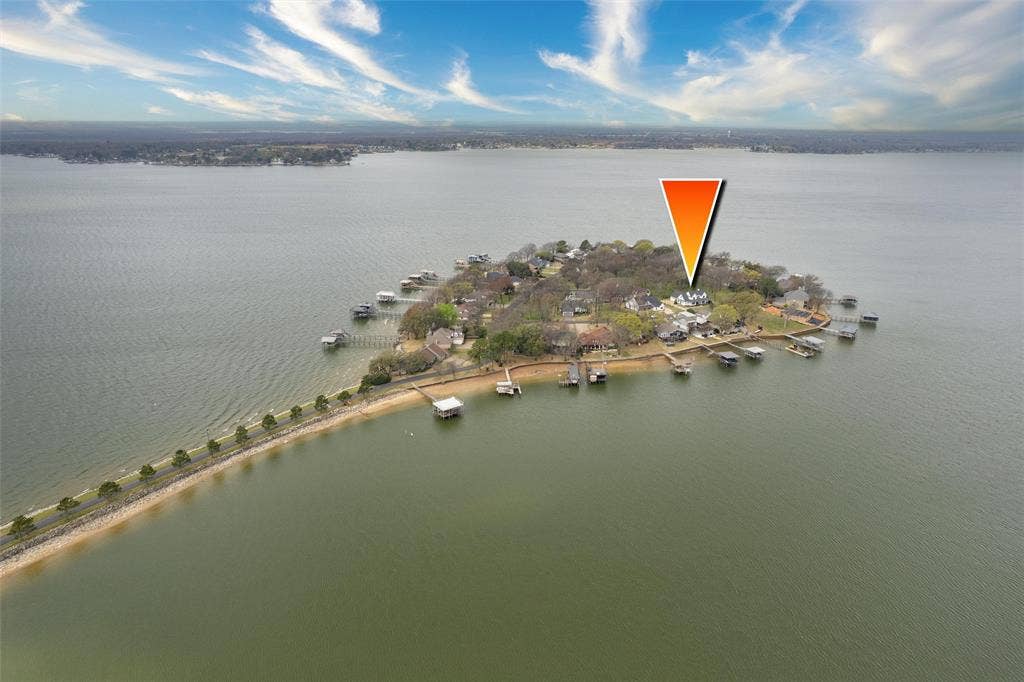 653 Enchanted Isles Drive, Mabank, TX 75156 653 Enchanted Isles Drive, Mabank, TX 75156