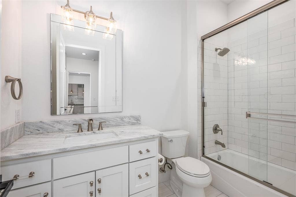 653 Enchanted Isles Drive, Mabank, TX 75156 653 Enchanted Isles Drive, Mabank, TX 75156