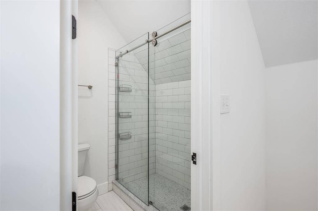 653 Enchanted Isles Drive, Mabank, TX 75156 653 Enchanted Isles Drive, Mabank, TX 75156