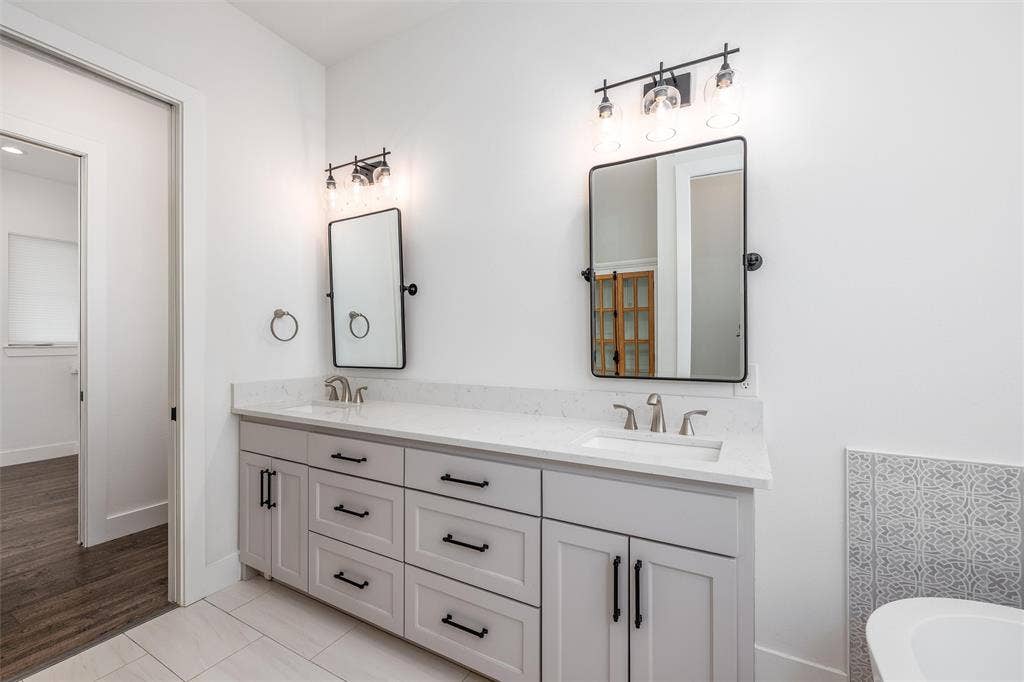 653 Enchanted Isles Drive, Mabank, TX 75156 653 Enchanted Isles Drive, Mabank, TX 75156