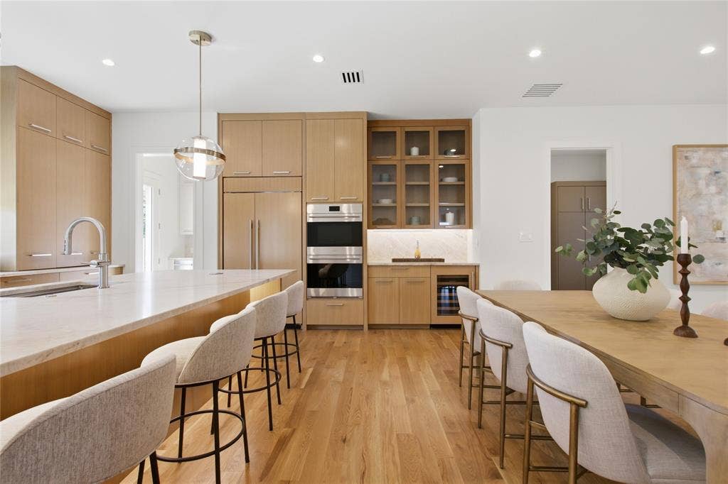 6834 Deloache Avenue, Dallas, TX 75225 6834 Deloache Avenue, Dallas, TX 75225