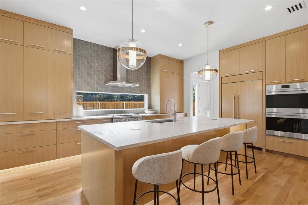 6834 Deloache Avenue, Dallas, TX 75225 6834 Deloache Avenue, Dallas, TX 75225