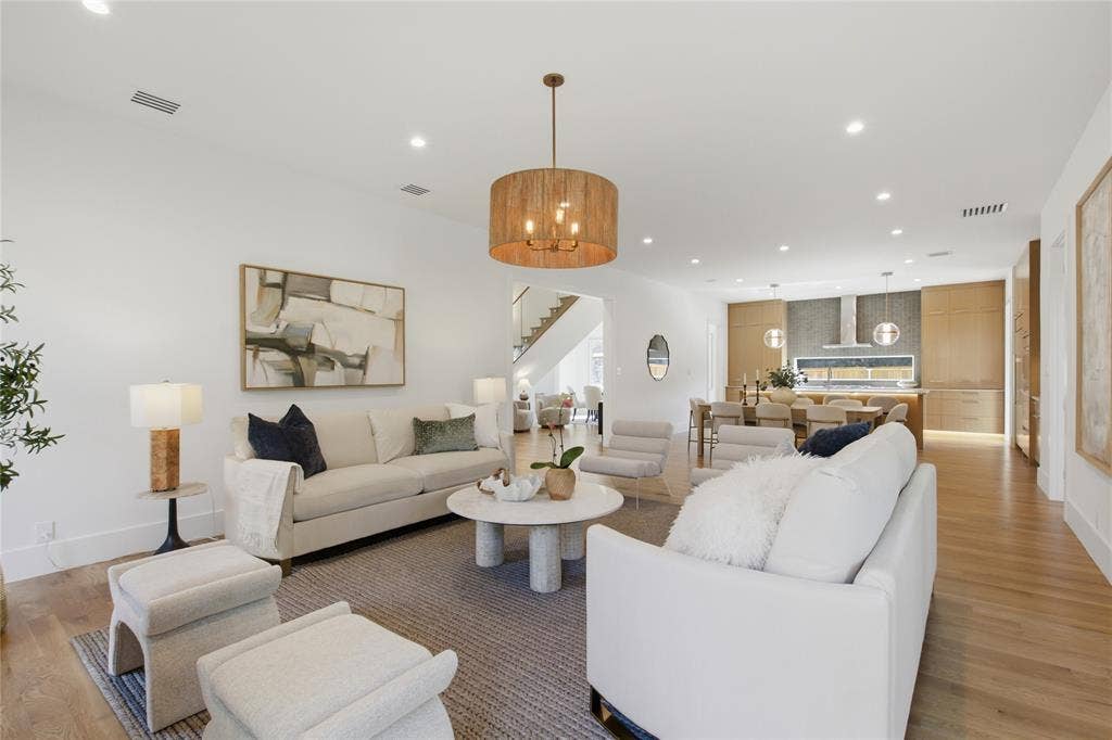 6834 Deloache Avenue, Dallas, TX 75225 6834 Deloache Avenue, Dallas, TX 75225