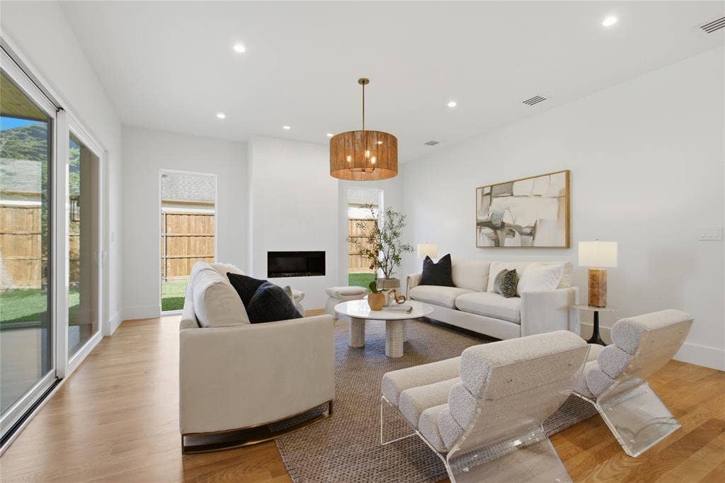 6834 Deloache Avenue, Dallas, TX 75225 6834 Deloache Avenue, Dallas, TX 75225