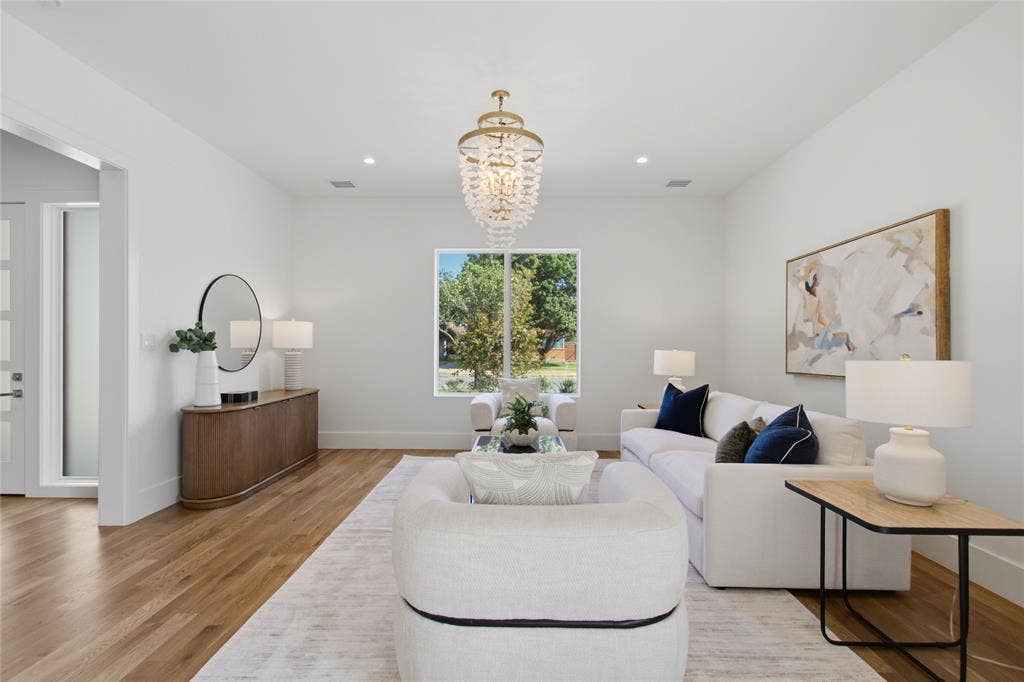 6834 Deloache Avenue, Dallas, TX 75225 6834 Deloache Avenue, Dallas, TX 75225