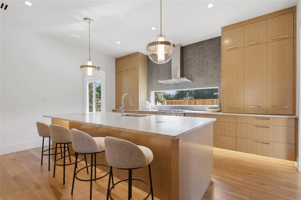 6834 Deloache Avenue, Dallas, TX 75225 6834 Deloache Avenue, Dallas, TX 75225