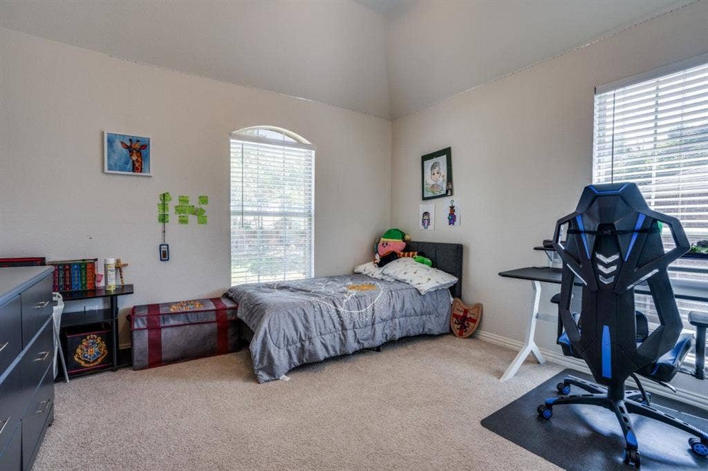 611 Creekwood Lane, Grand Prairie, TX 75052 611 Creekwood Lane, Grand Prairie, TX 75052
