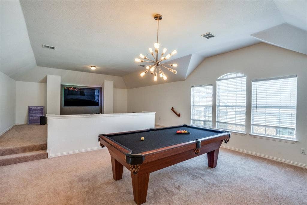611 Creekwood Lane, Grand Prairie, TX 75052 611 Creekwood Lane, Grand Prairie, TX 75052