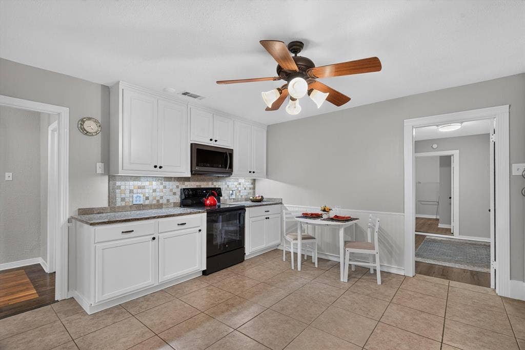 1412 Sloan Street, Weatherford, TX 76086 1412 Sloan Street, Weatherford, TX 76086