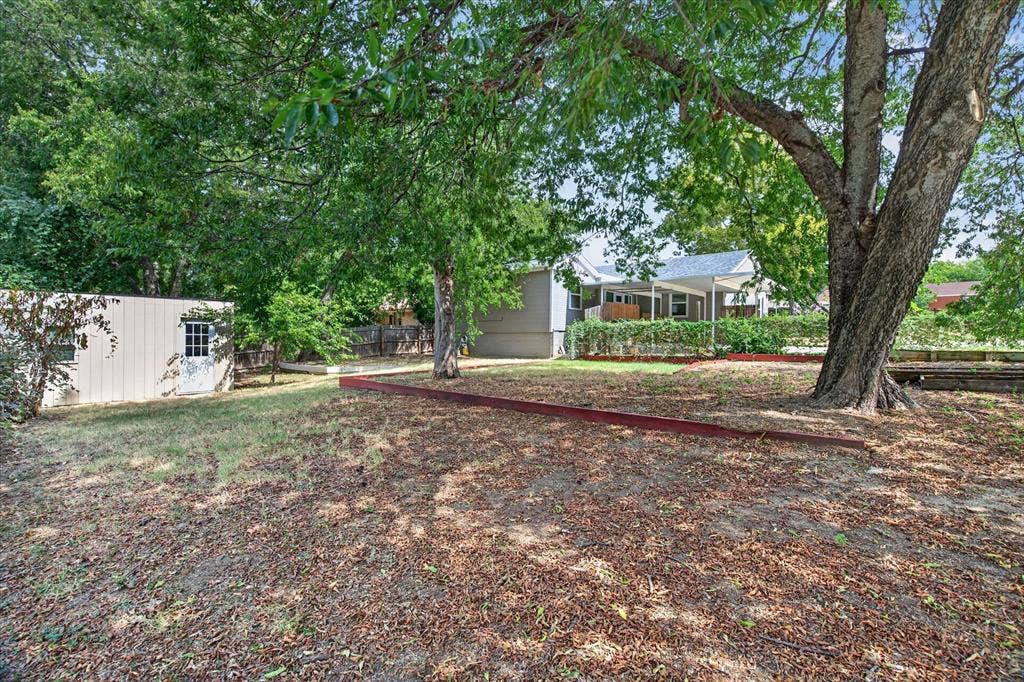 1412 Sloan Street, Weatherford, TX 76086 1412 Sloan Street, Weatherford, TX 76086
