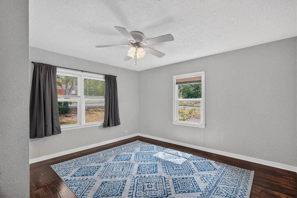 1412 Sloan Street, Weatherford, TX 76086 1412 Sloan Street, Weatherford, TX 76086
