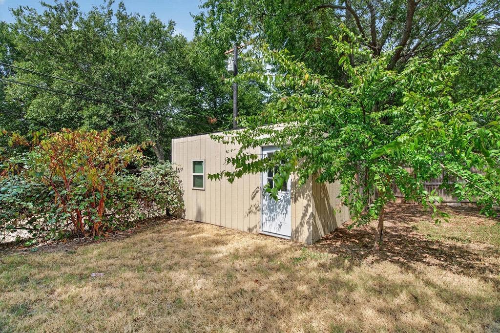 1412 Sloan Street, Weatherford, TX 76086 1412 Sloan Street, Weatherford, TX 76086