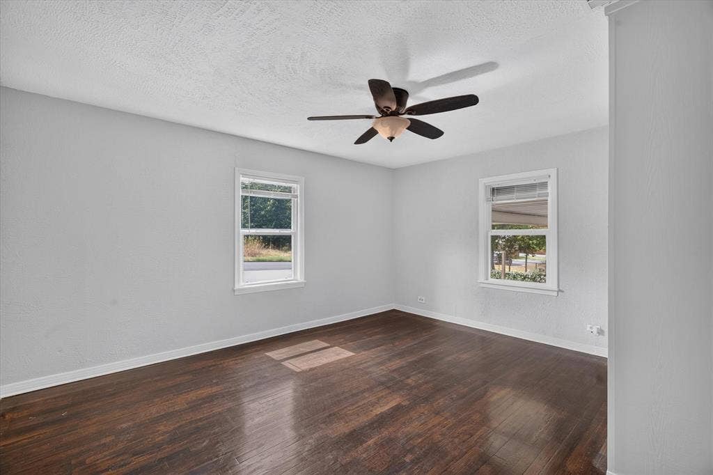 1412 Sloan Street, Weatherford, TX 76086 1412 Sloan Street, Weatherford, TX 76086