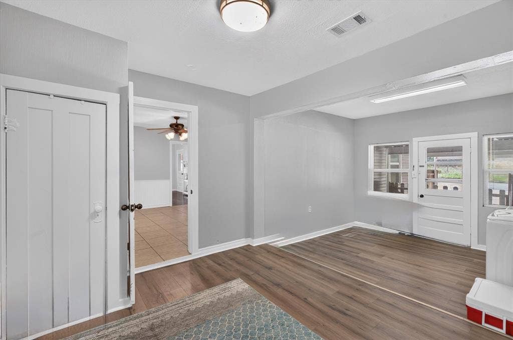 1412 Sloan Street, Weatherford, TX 76086 1412 Sloan Street, Weatherford, TX 76086