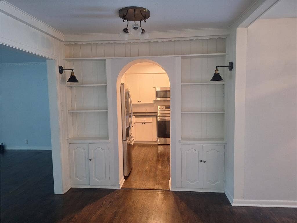 6131 Bandera Avenue, #B, Dallas, TX 75225
