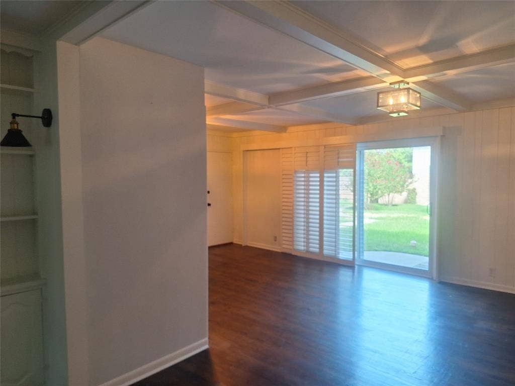 6131 Bandera Avenue, #B, Dallas, TX 75225