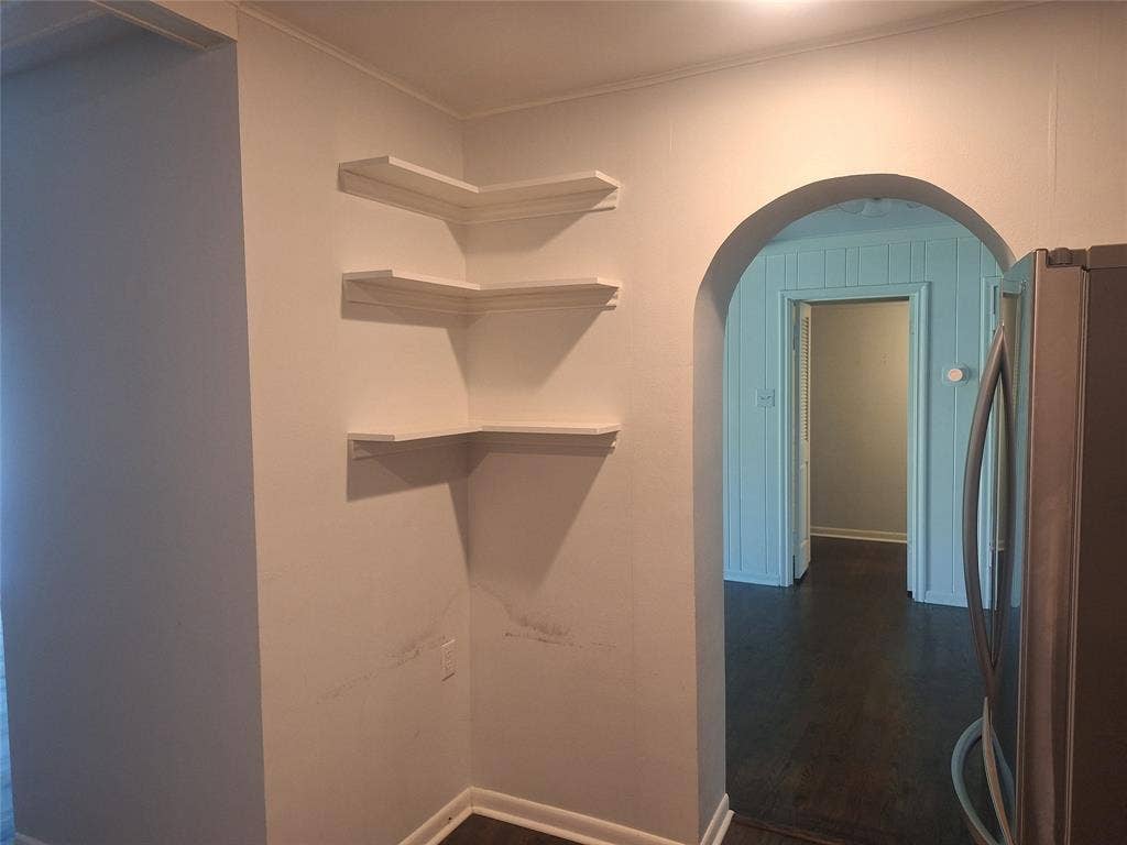 6131 Bandera Avenue, #B, Dallas, TX 75225