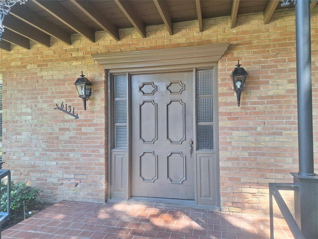 6131 Bandera Avenue, #B, Dallas, TX 75225