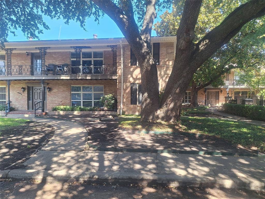6131 Bandera Avenue, #B, Dallas, TX 75225