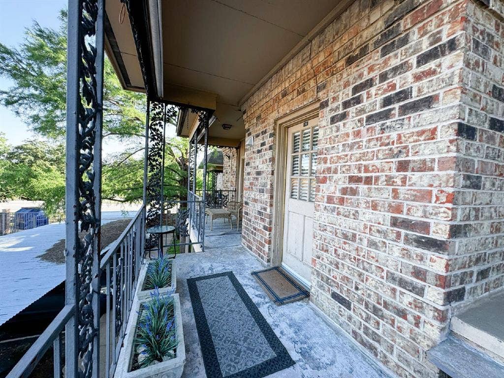 4415 Bellaire Drive S, #201S, Fort Worth, TX 76109 4415 Bellaire Drive S, #201S, Fort Worth, TX 76109