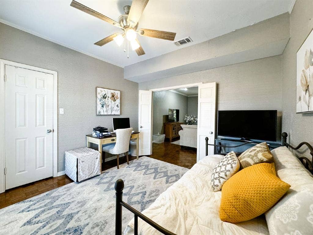 4415 Bellaire Drive S, #201S, Fort Worth, TX 76109 4415 Bellaire Drive S, #201S, Fort Worth, TX 76109