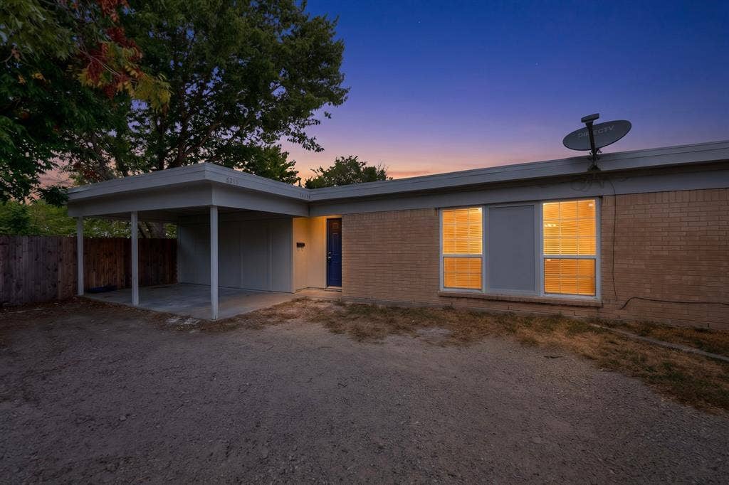 6814 Trail Lake Drive, #B, Fort Worth, TX 76133 6814 Trail Lake Drive, #B, Fort Worth, TX 76133