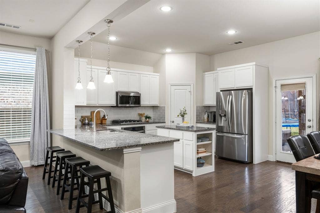 908 Spring Falls Drive, McKinney, TX 75071 908 Spring Falls Drive, McKinney, TX 75071