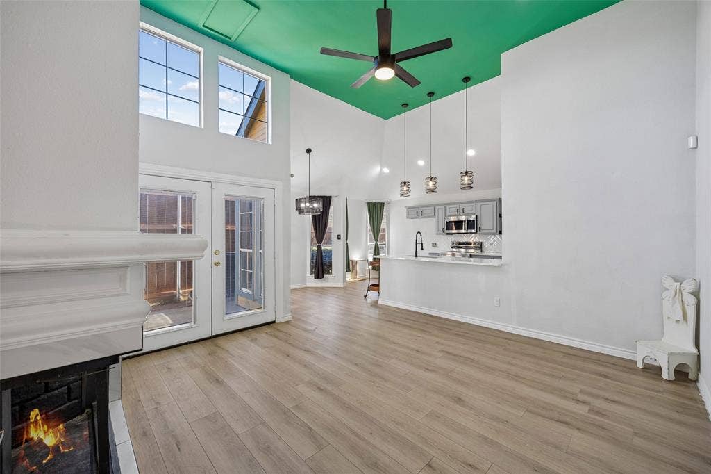 10919 Gable Circle, Dallas, TX 75229 10919 Gable Circle, Dallas, TX 75229