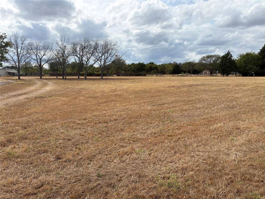 Property photo for 221 Maple Street, Commerce, TX