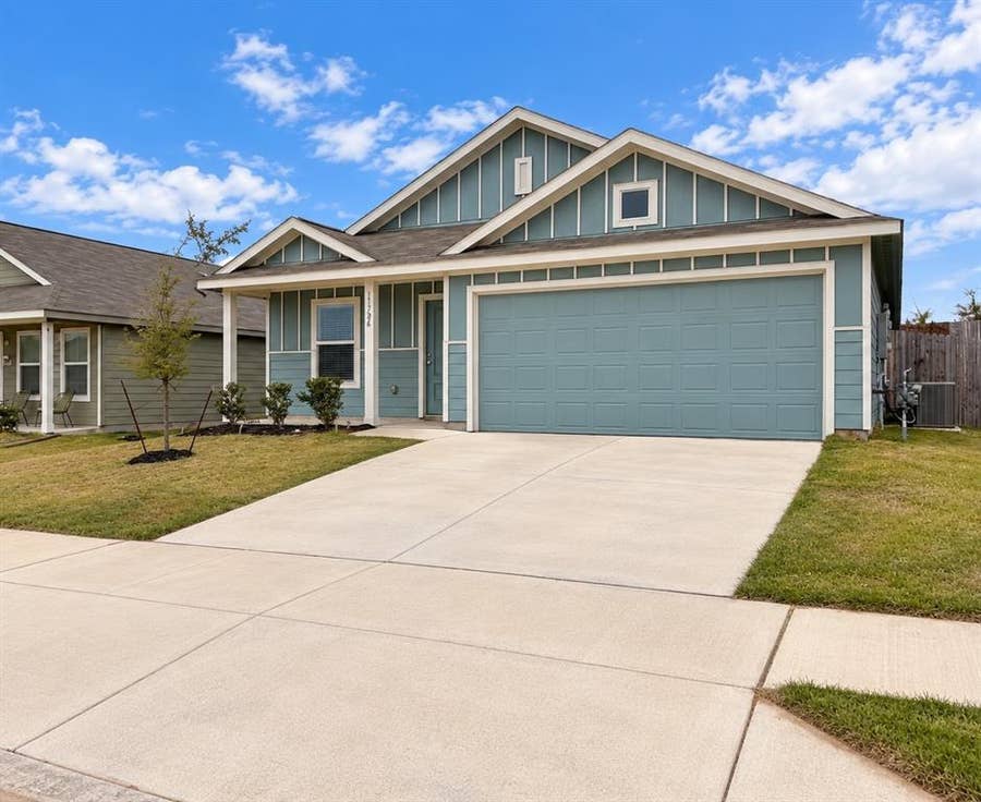 Property photo for 11726 Bone Spring Drive, Rhome, TX