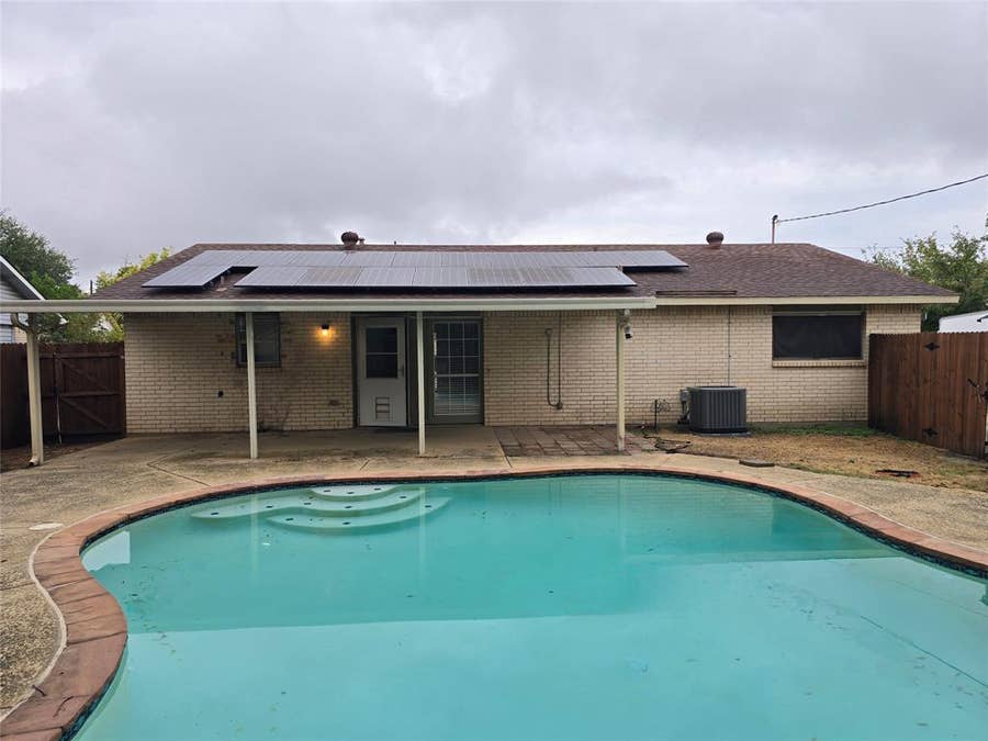 Property photo for 110 Yorkshire Street, Cedar Hill, TX