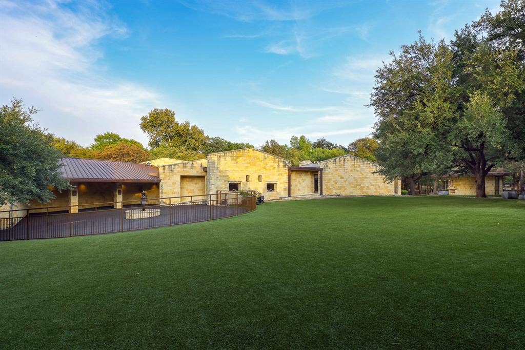5110 Park Lane, Dallas, TX 75220 5110 Park Lane, Dallas, TX 75220