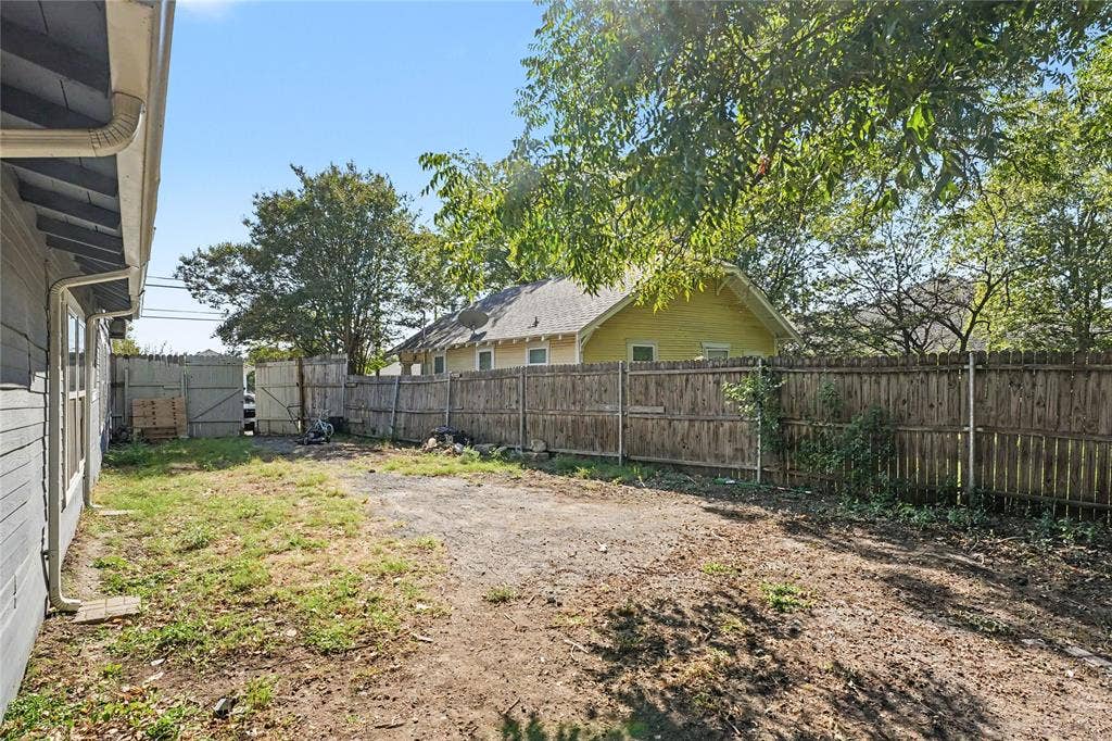 311 Wyatt Street, Waxahachie, TX 75165 311 Wyatt Street, Waxahachie, TX 75165