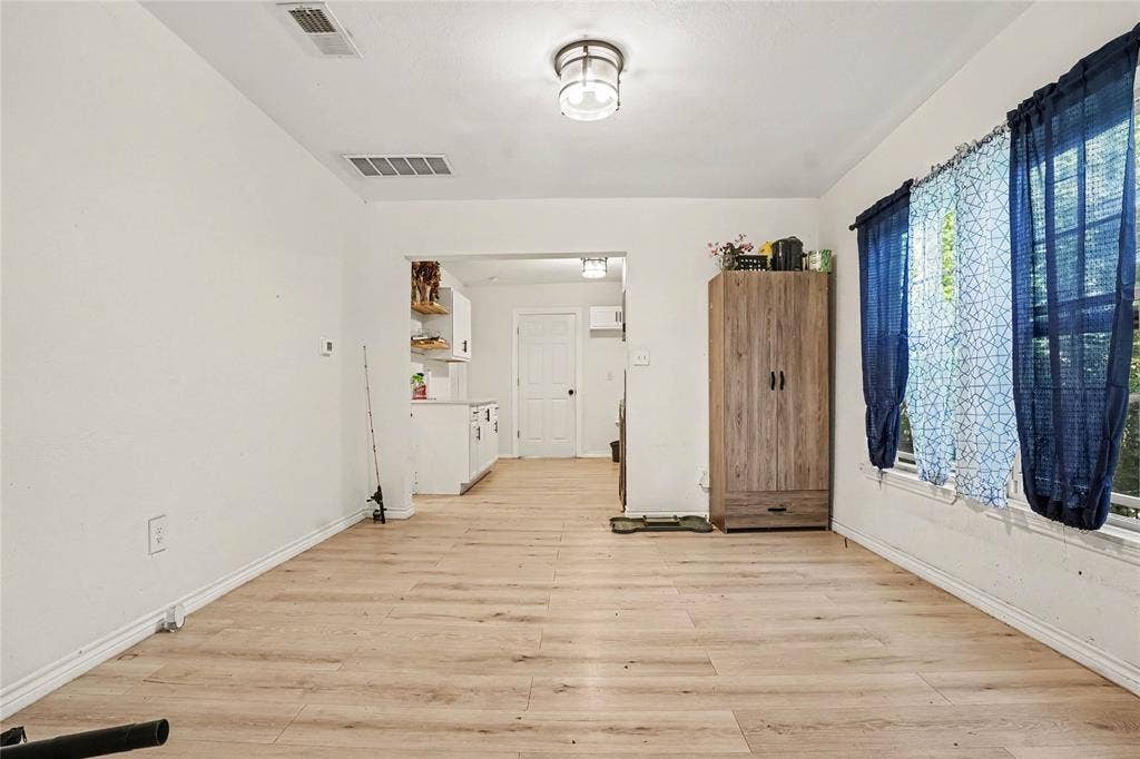311 Wyatt Street, Waxahachie, TX 75165 311 Wyatt Street, Waxahachie, TX 75165
