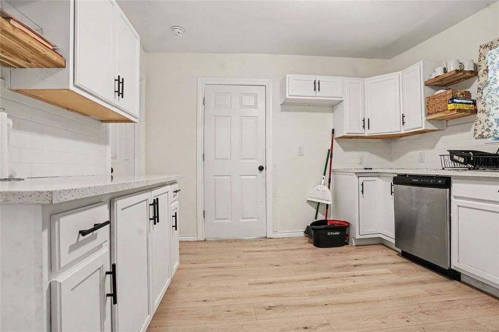 311 Wyatt Street, Waxahachie, TX 75165 311 Wyatt Street, Waxahachie, TX 75165