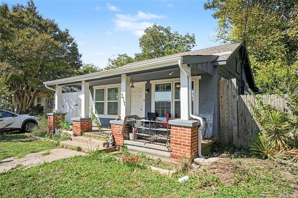 311 Wyatt Street, Waxahachie, TX 75165 311 Wyatt Street, Waxahachie, TX 75165