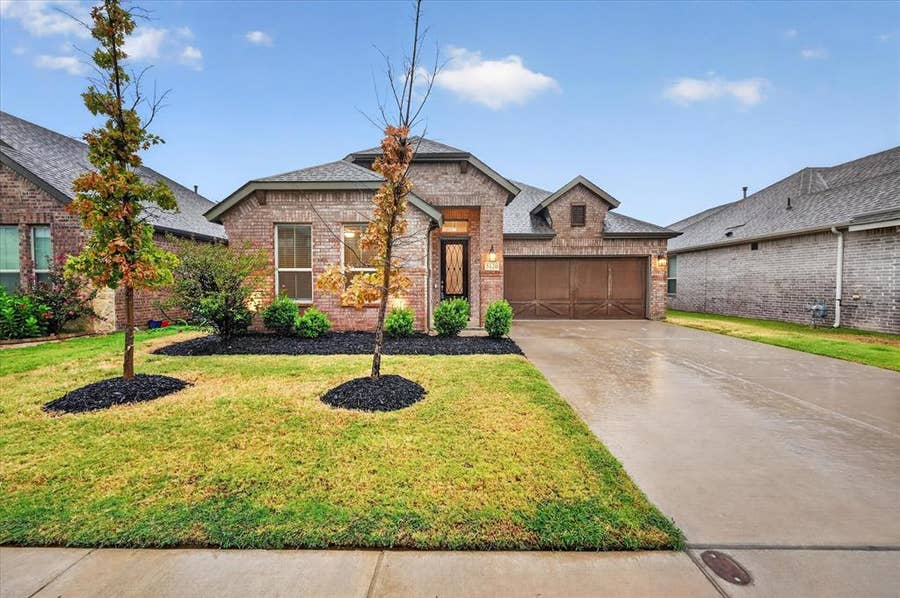 Property photo for 5120 Beautyberry Drive, Fort Worth, TX